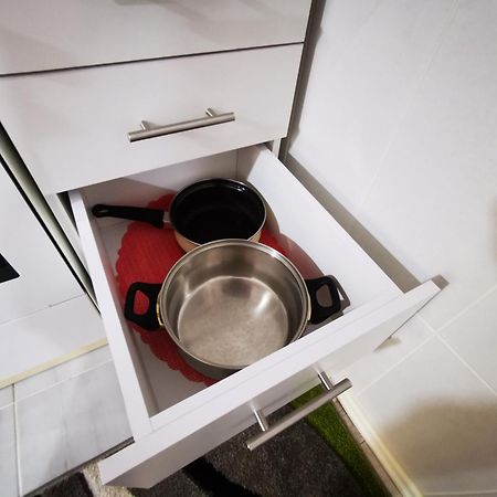 White Apartment Sarajevo - Free Parking 外观 照片