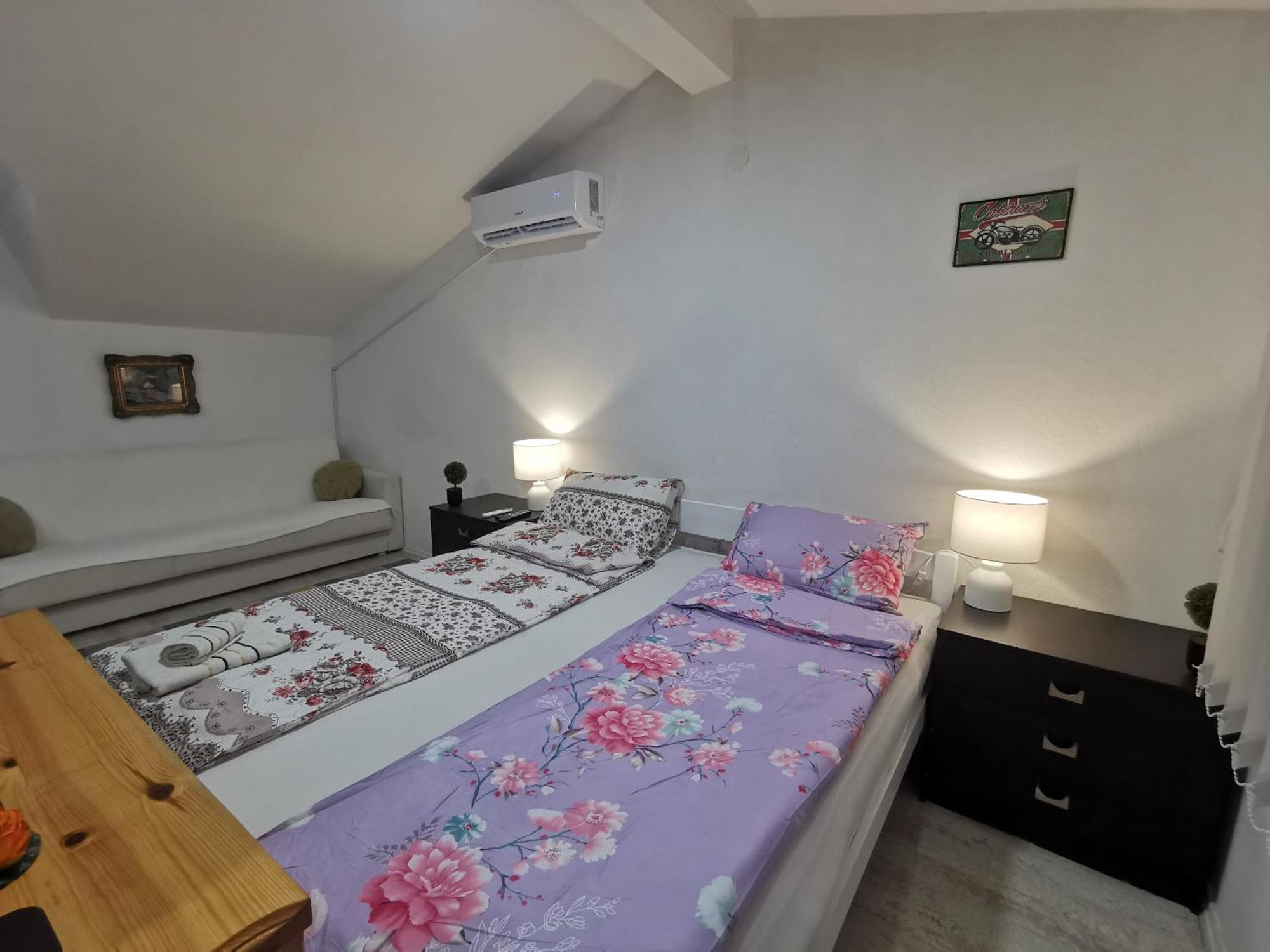 White Apartment Sarajevo - Free Parking 外观 照片