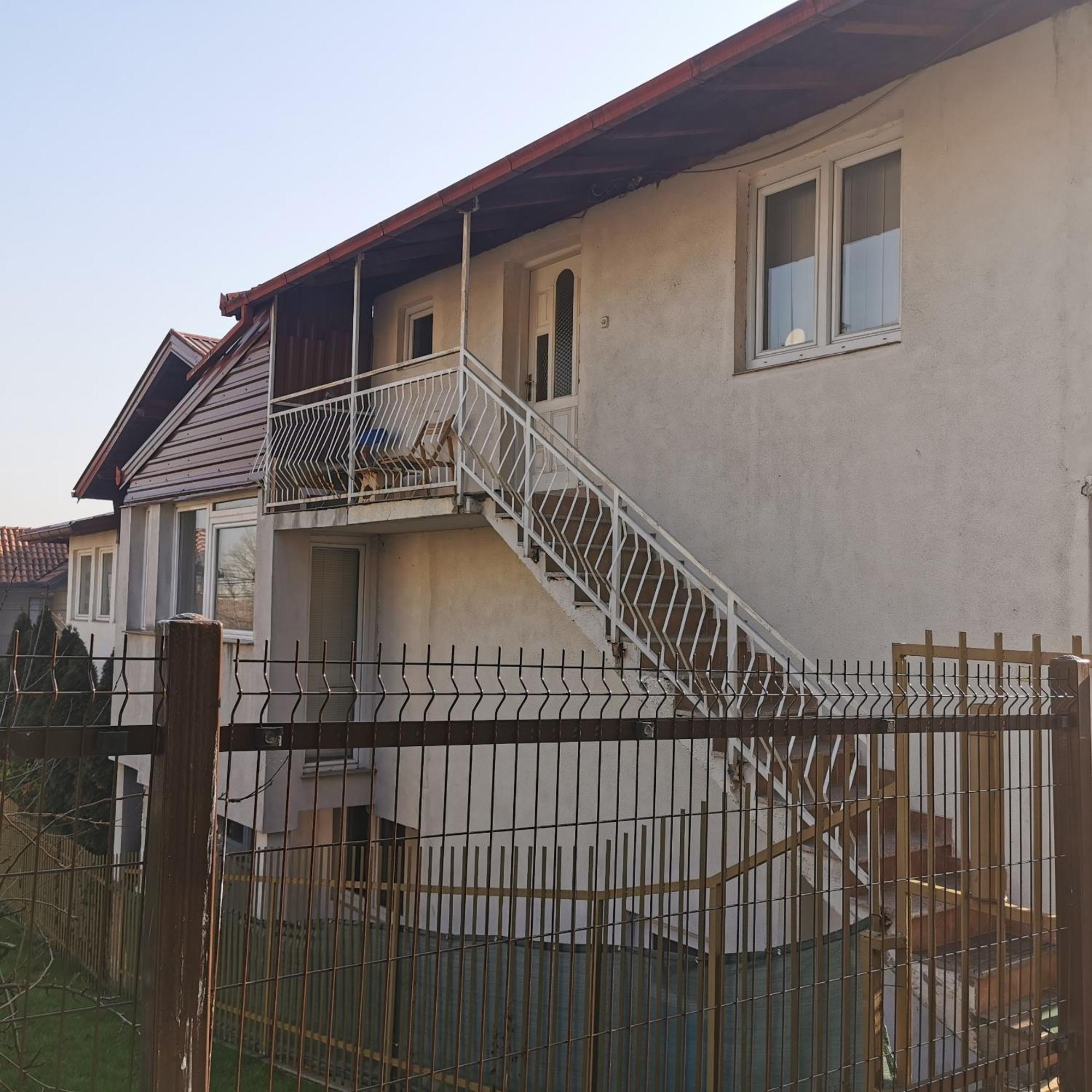 White Apartment Sarajevo - Free Parking 外观 照片